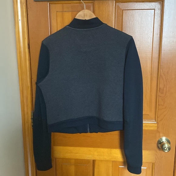 Nike Women Tech Fleece Cropped Bomber Jacket Black Charcoal Grey Sz Large - Picture 5 of 10